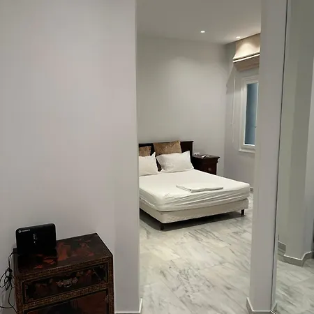 Palace Apartment Atene Esterno foto
