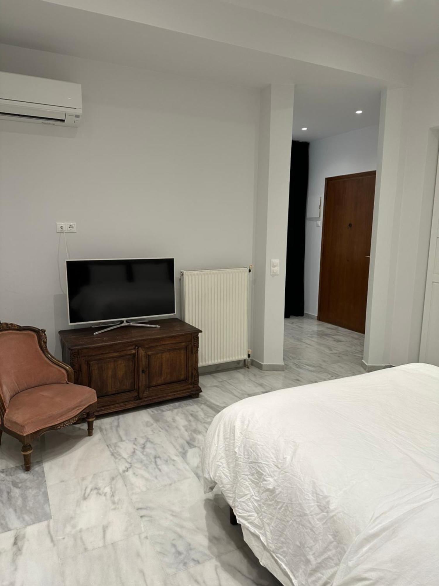 Apartment Palace